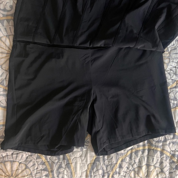 Athleta Black Wear About Tall Pleated Skort
Size 12 - Picture 5 of 10